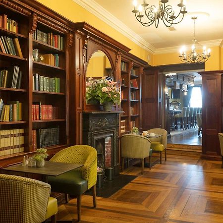Cahir House Hotel Екстериор снимка