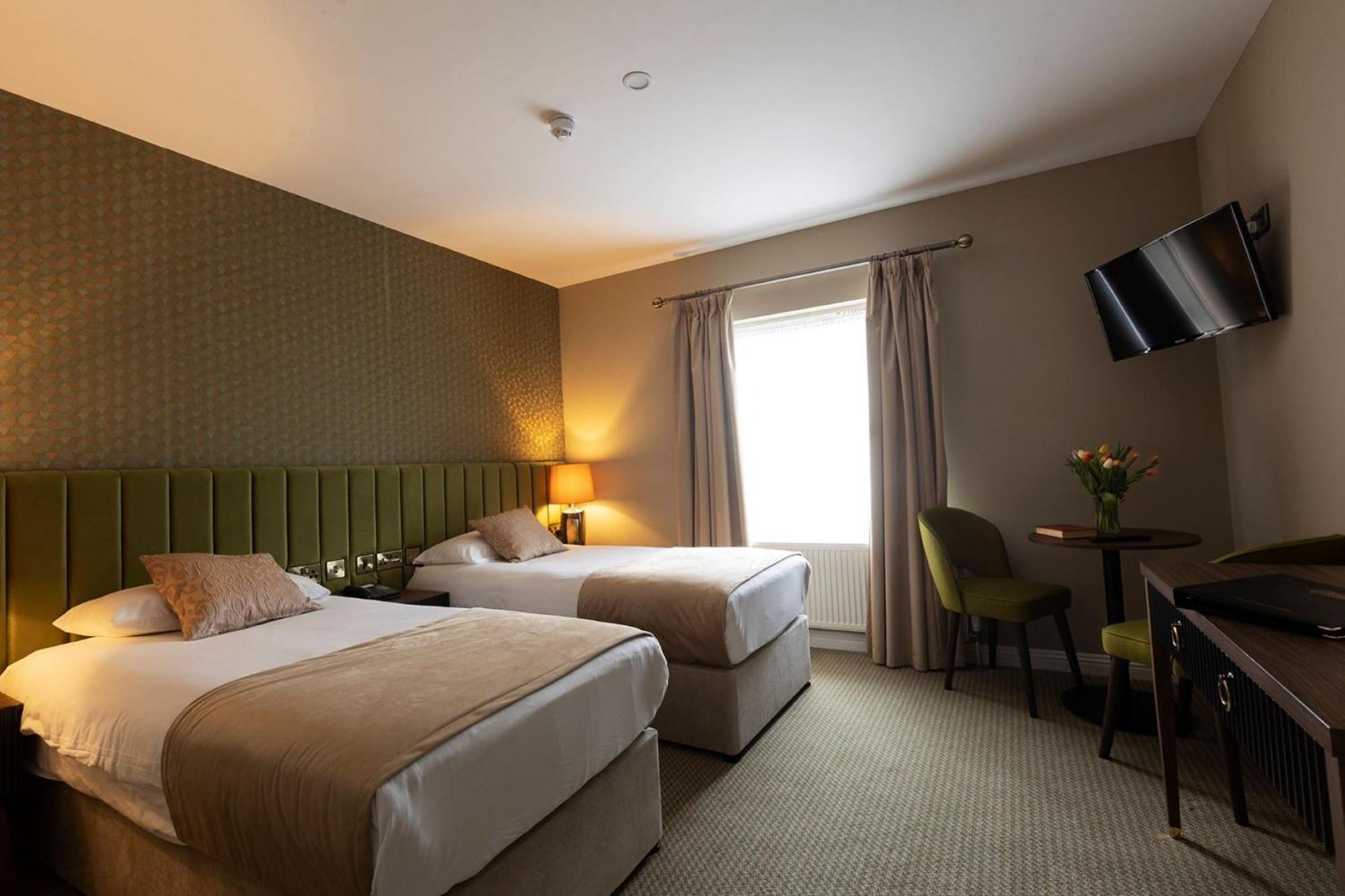 Cahir House Hotel Екстериор снимка