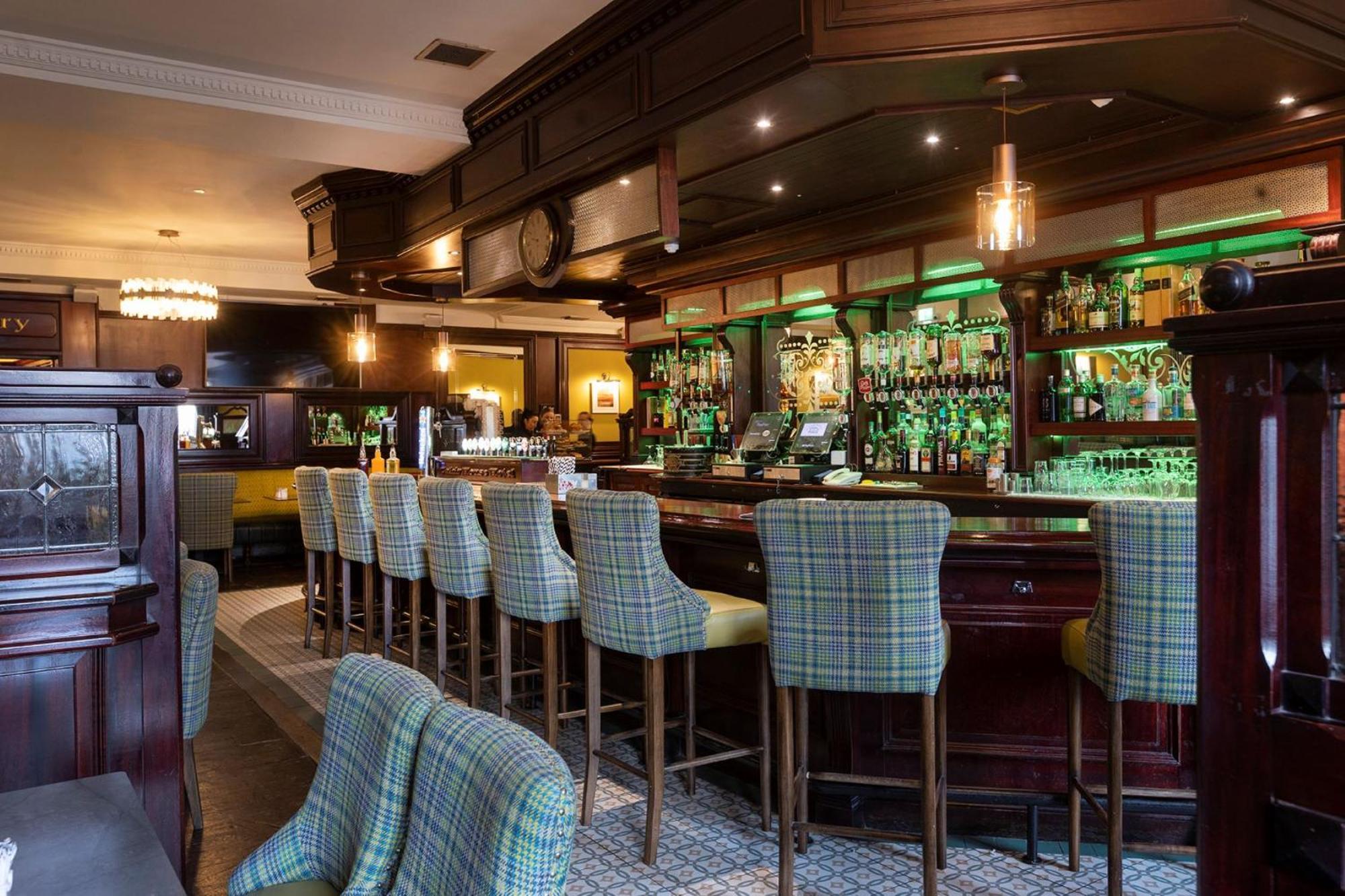 Cahir House Hotel Екстериор снимка